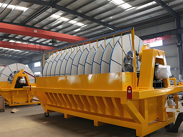 Keramični vakuumski filter