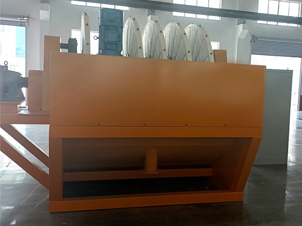 Neprekinjeni rotorski disk filter