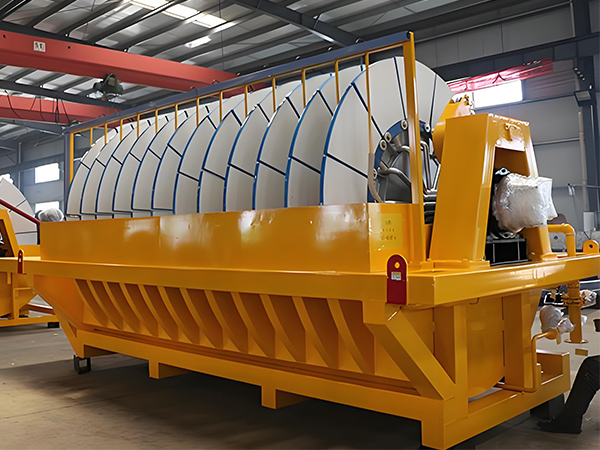 Vakuumski keramični filter