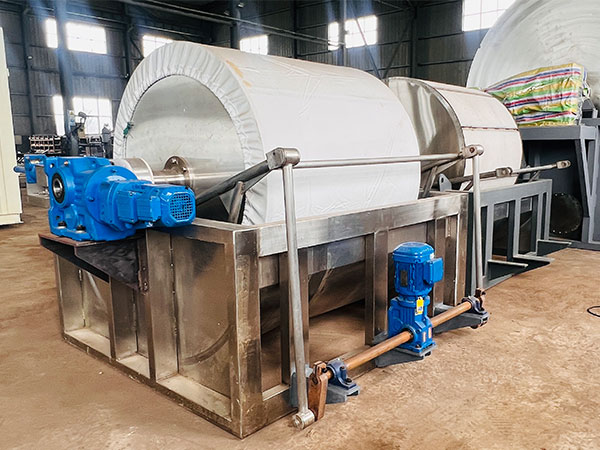 Stalni rotacijski vakuumski filter